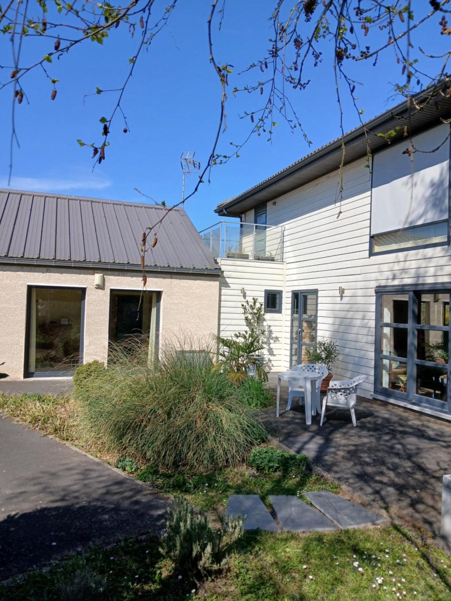 Les Trois Salazes Bed and Breakfast Καμπραί Εξωτερικό φωτογραφία